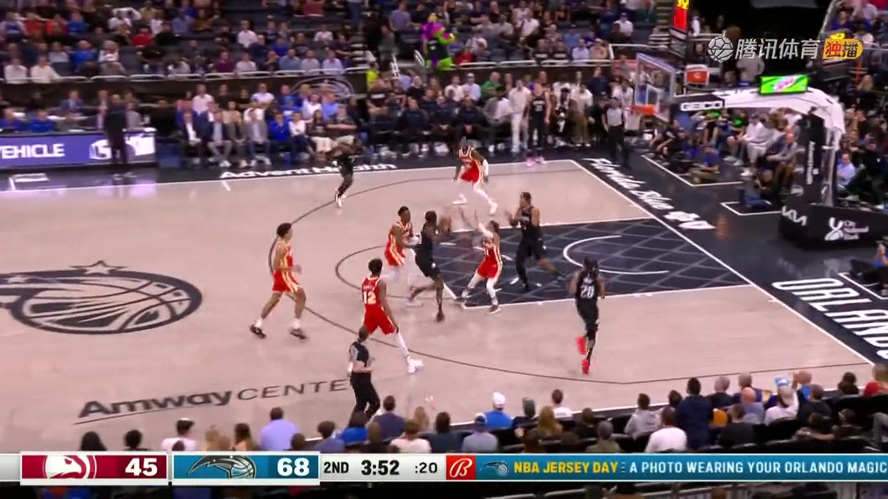 比文班亞馬如何？波爾-波爾持球一條龍反擊轉(zhuǎn)身過人暴扣